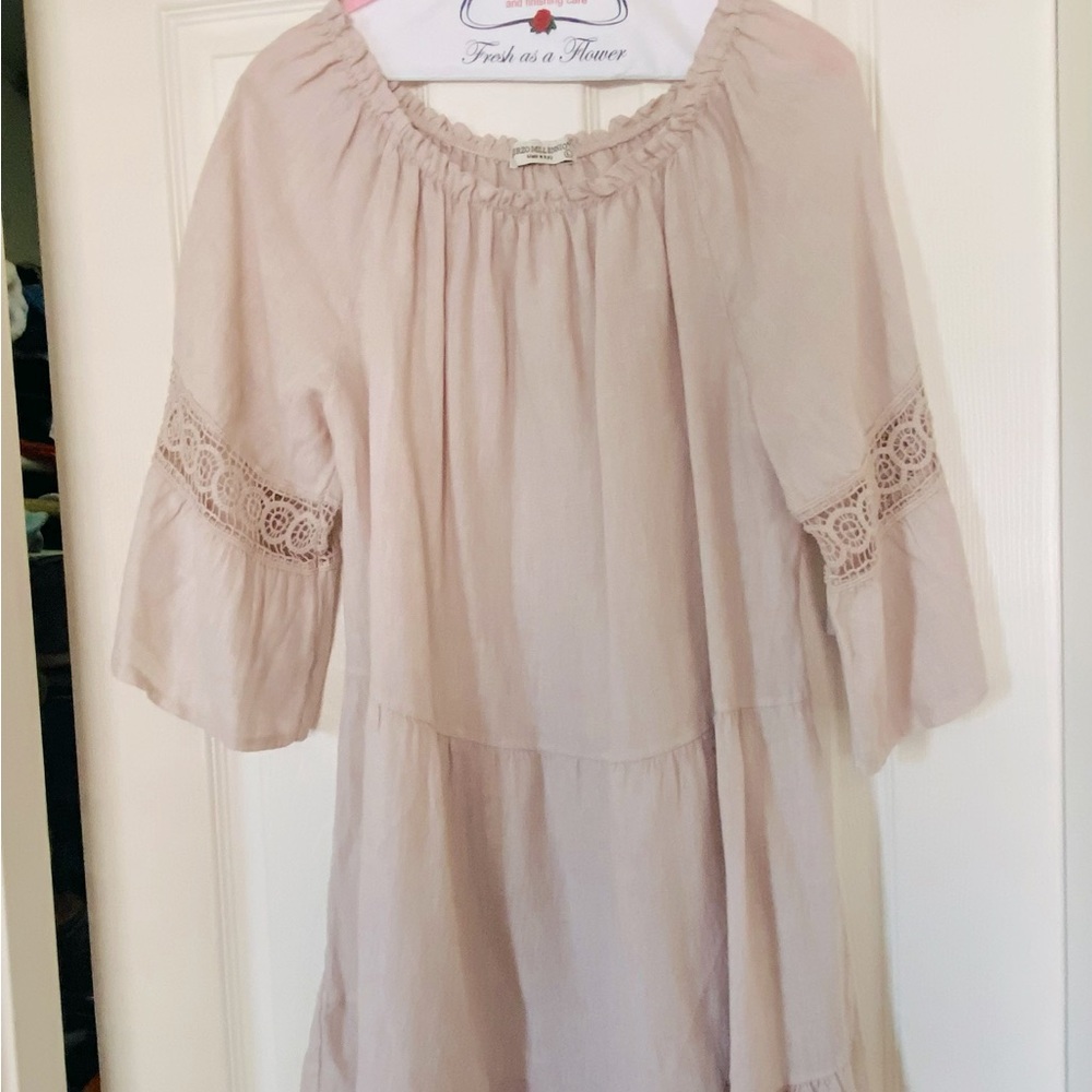 Beautiful like new Terzo Millennio beige linen dress with 3/4 sleeves
